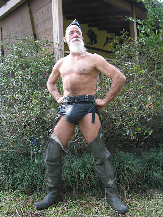 Leather-briefed Bulge Builder