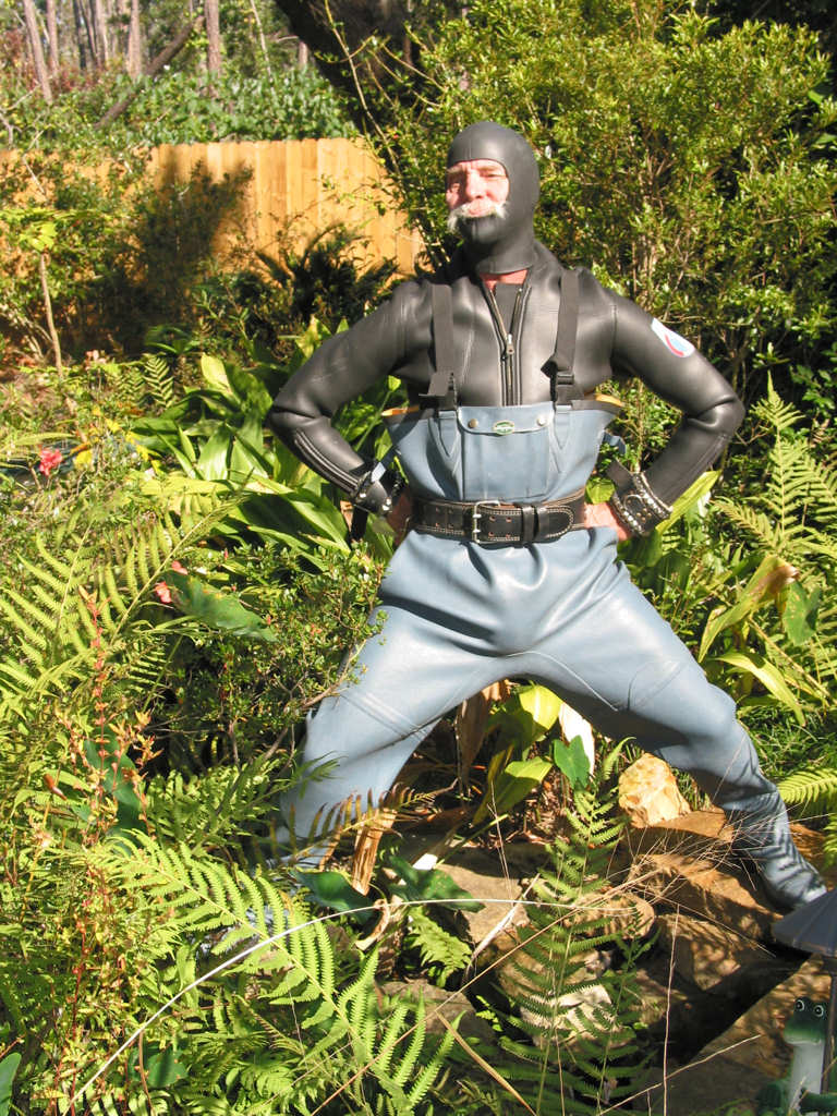 Stream-straddling Grey Rubberman 2006