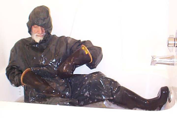 Chemsuit Rubber Shower