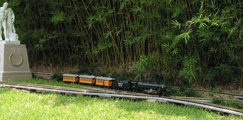 Northbound Varnish leaves Hercules Station